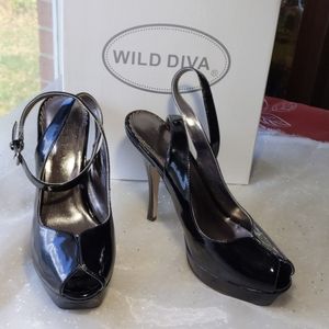 Wild diva black patent leather pumps